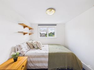 Photo 13- click for photo gallery